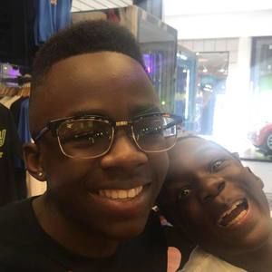 Meet your Posher, Crystal